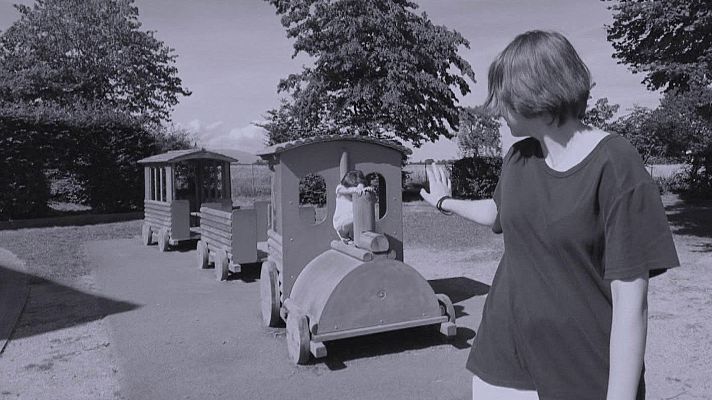 La noche temática - Volunturismo, el negocio del turismo humanitario