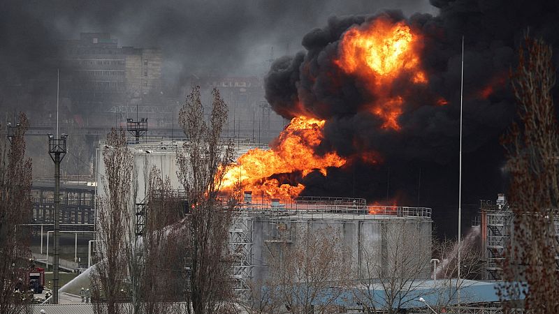 Las tropas rusas destruyen una refinería en Odesa