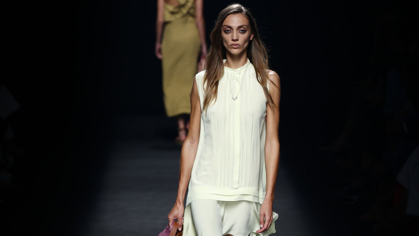 Tendencias de la pasarela madrileña para primavera 2022