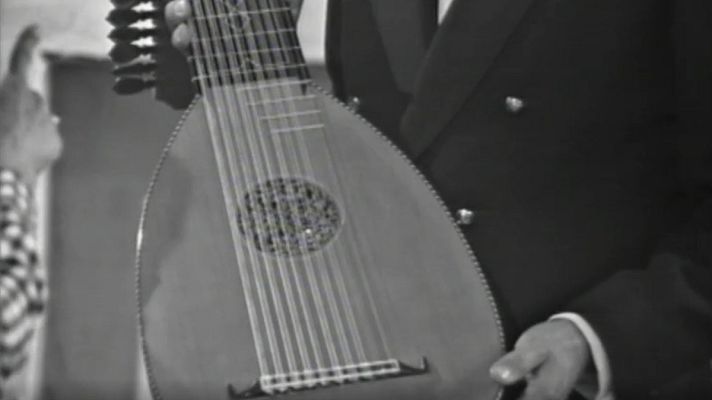 Ismael y la banda del Mirlitón - De la Edad Media al Barroco. Instrumentos musicales