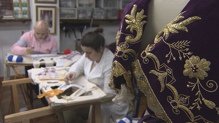 Noticias Andalucía - Renace la artesanía cofrade