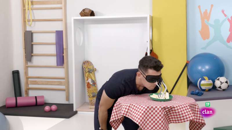 EDUCACI�N F�SICA - Bailando con lobos - Aprendemos en Clan | Ver