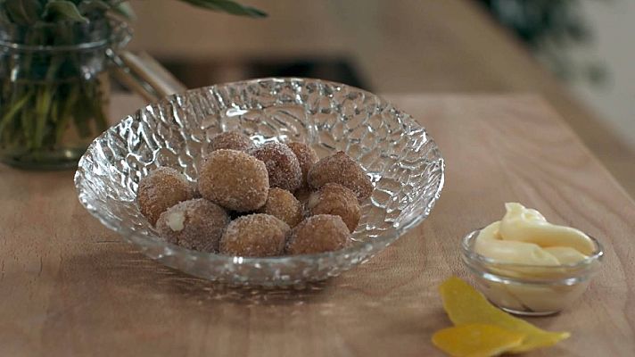 Menudos Torres - Receta de buñuelos rellenos de crema pastelera