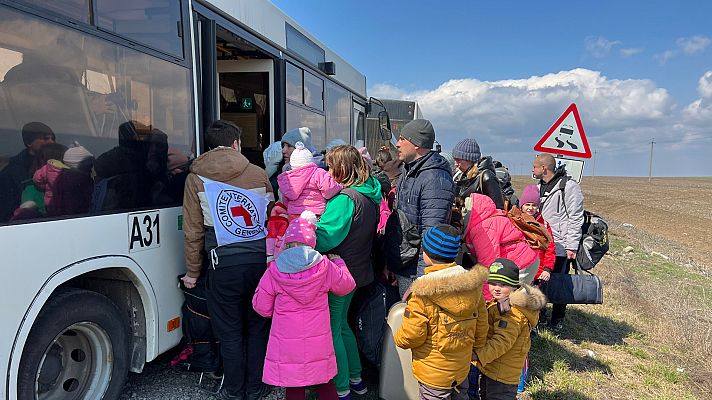 Telediario Fin de Semana - 'Levántate por Ucrania', campaña para recaudar fondos para los refugiados