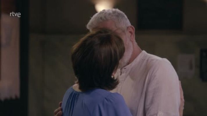  - 'Servir y proteger': Día del Beso