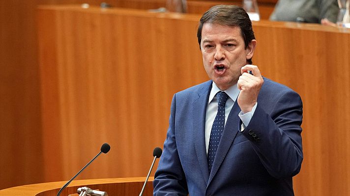 Telediario 2 - Mañueco promete un gobierno "sólido" y Vox le ofrece lealtad como socio de coalición