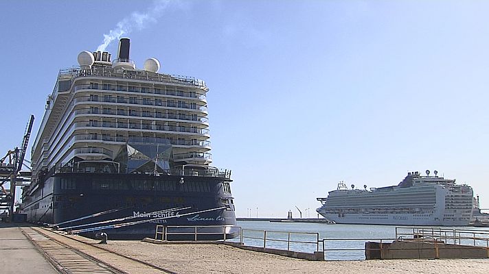 Noticias Andalucía - Miércoles de cruces y de cruceros