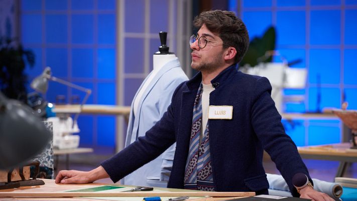 Maestros de la costura - Lluís no puede disimular su desacuerdo con los jueces