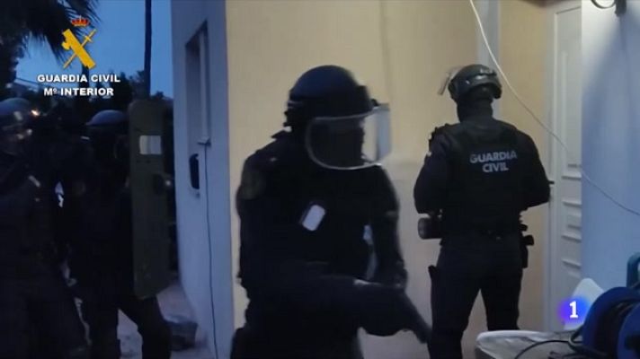 L'Informatiu - La Guàrdia Civil desarticula la logística del narcotràfic