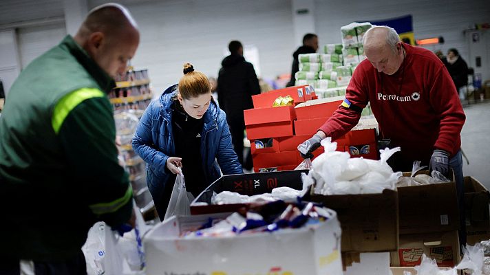 Telediario 2 - Los refugiados llegan a Zaporiyia ante el recrudecimiento de la guerra en el sureste de Ucrania