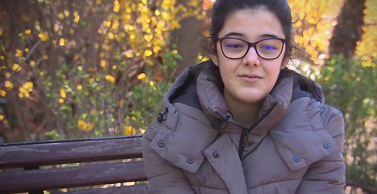 Telediario 2 - Olatz Rodríguez cuenta en 'Vivir del aire' cómo la anorexia le hizo dejar la gimnasia