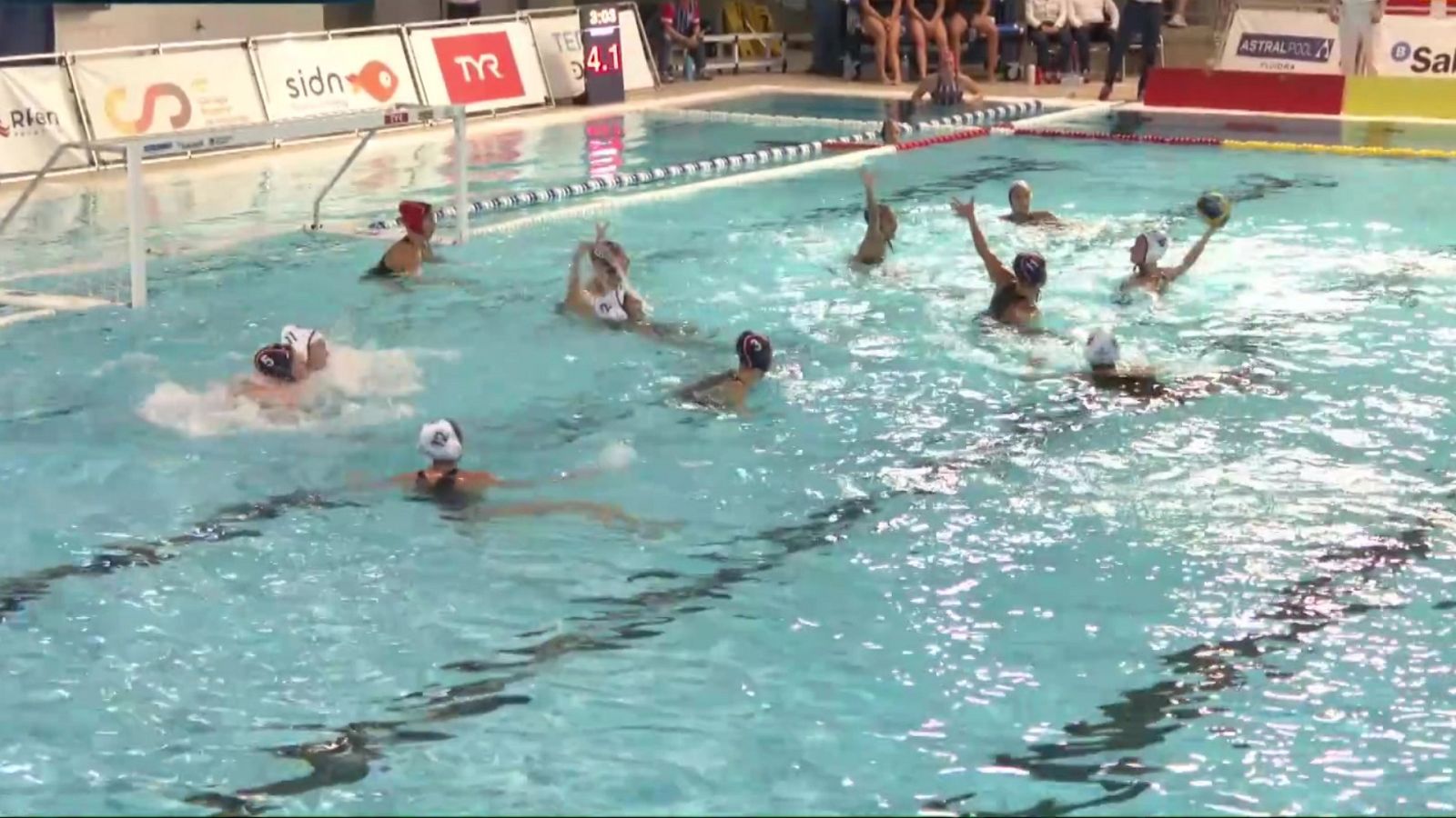 Waterpolo - División de Honor Femenina. Play Off Final Partido 3: Astralpool CN Sabadell - STM CN Mataró - ver ahora