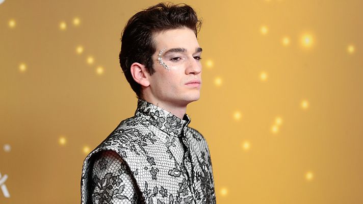 Flash moda - Jorge Motos, el actor que más arriesga en la alfombra roja