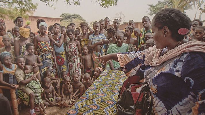 RTVE Igualdad - La exposición "Niños esclavos. La puerta de atrás" denuncia el trabajo infantil