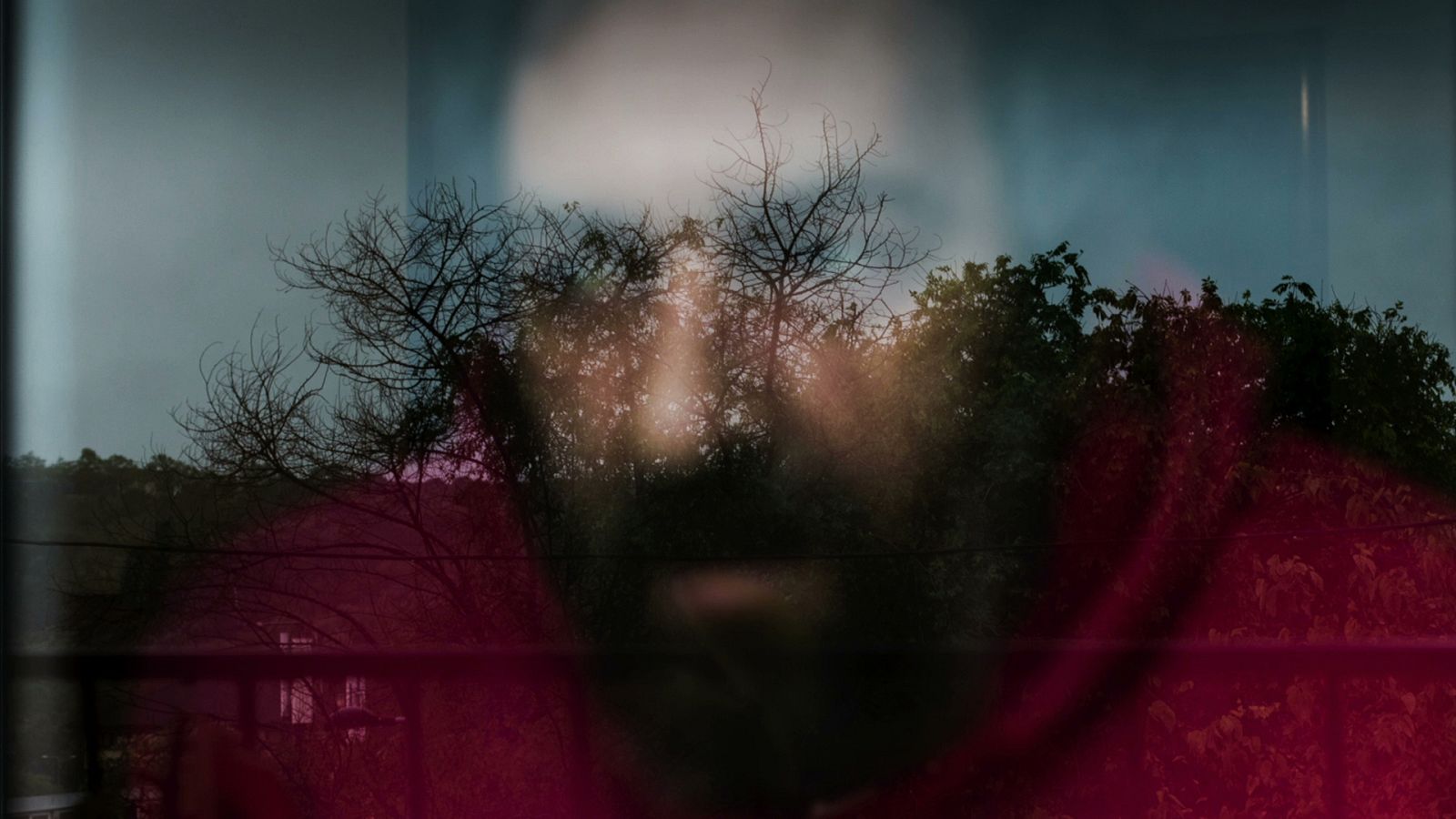 Detrás del instante - Nuria López Torres - ver ahora