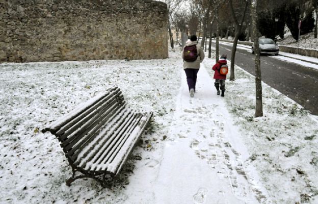 Telediario 1 - Telediario en 4' - 15/12/09