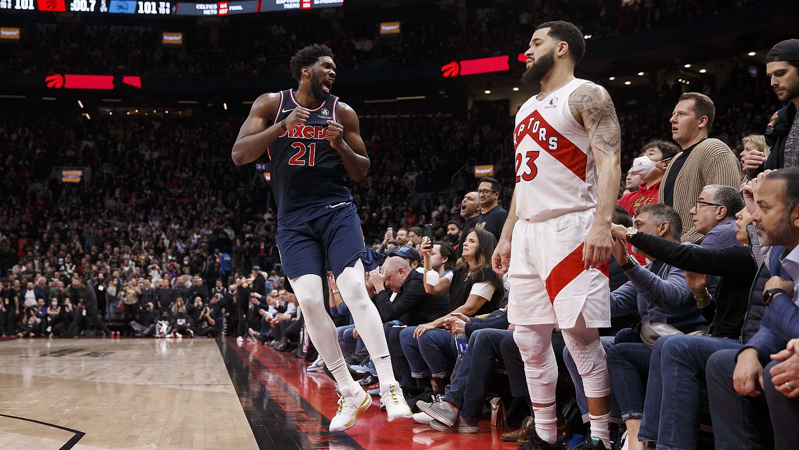 Embiid dispara a los Sixers con un triple sobre la bocina