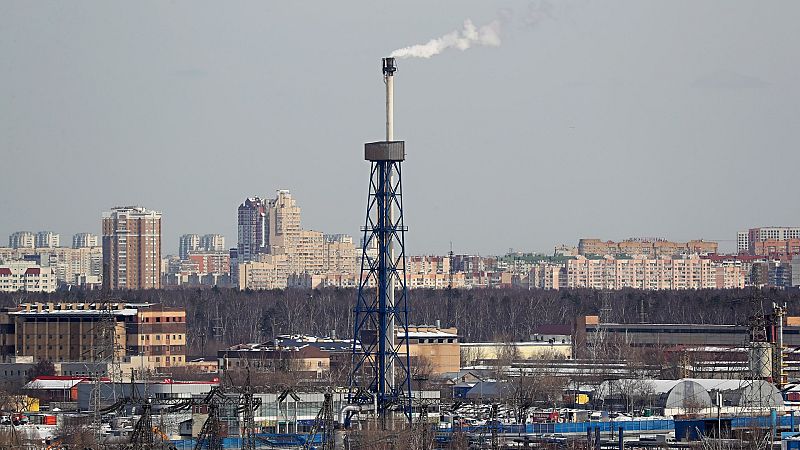 El FMI advierte: el suministro de gas ruso "está en peligro", habría que importar de otros países y usar reservas de la UE