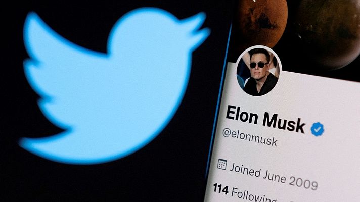 Telediario 2 - Elon Musk se hace con la totalidad de Twitter por 44.000 millones de dólares