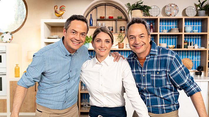 Menudos Torres - ¿Solo en casa?