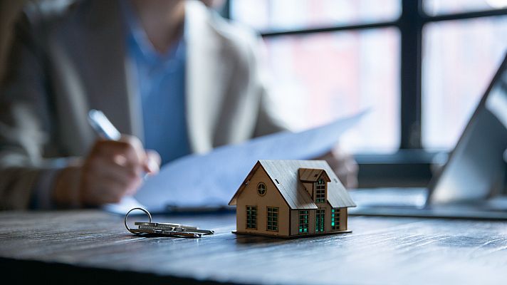 Informativo 24h - Suben las hipotecas por el alza del Euríbor