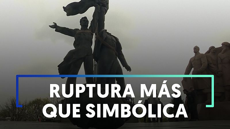 Decapitan el monumento histórico a la amistad entre Rusia y Ucrania
