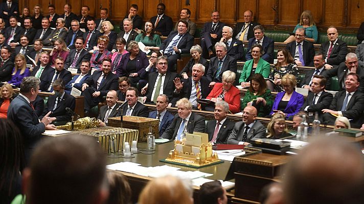 Telediario 1 - Cazan a un diputado británico viendo porno en la Cámara de los Comunes