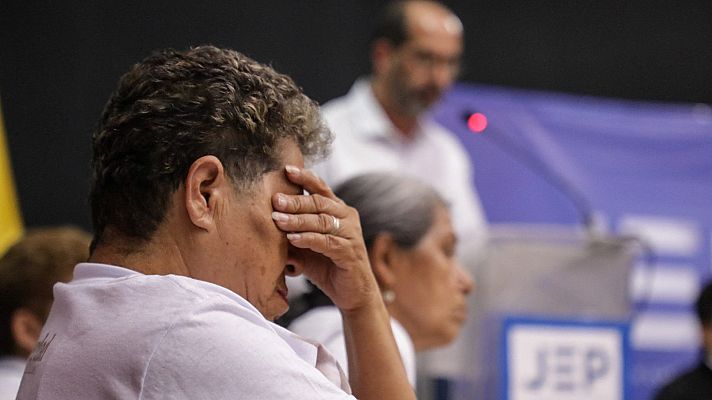 Telediario 1 - Exmilitares reconocen el asesinato de civiles en Colombia por primera vez