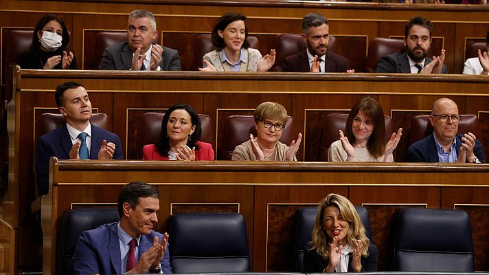 Telediario 2 - El Gobierno no consigue la abstención del PP y salva el decreto anticrisis gracias a Bildu