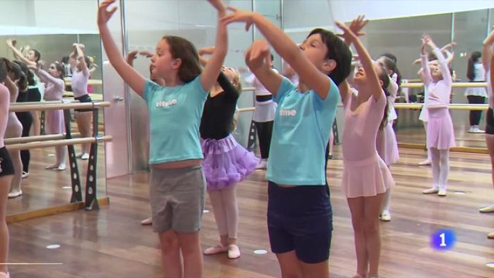 L'Informatiu - La dansa té beneficis físics, però també emocionals i comporta disciplina