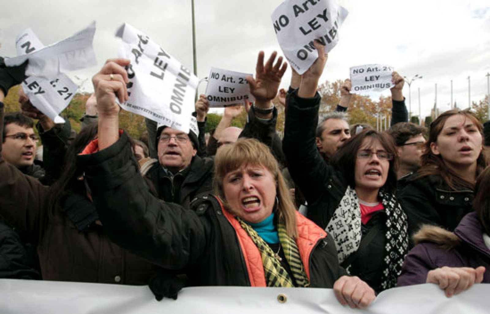 Miles de taxistas de toda España protestan en Madrid | Ver