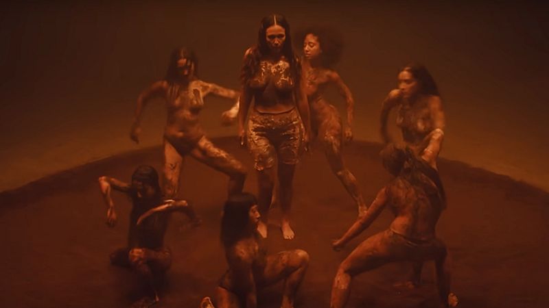 Rigoberta Bandini estrena el videoclip de 'Ay Mamá'