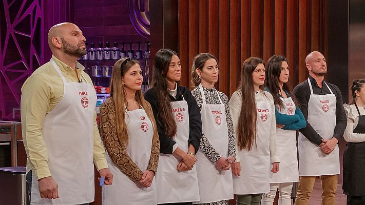 MasterChef - Maria Lo asusta a Teresa con un beso