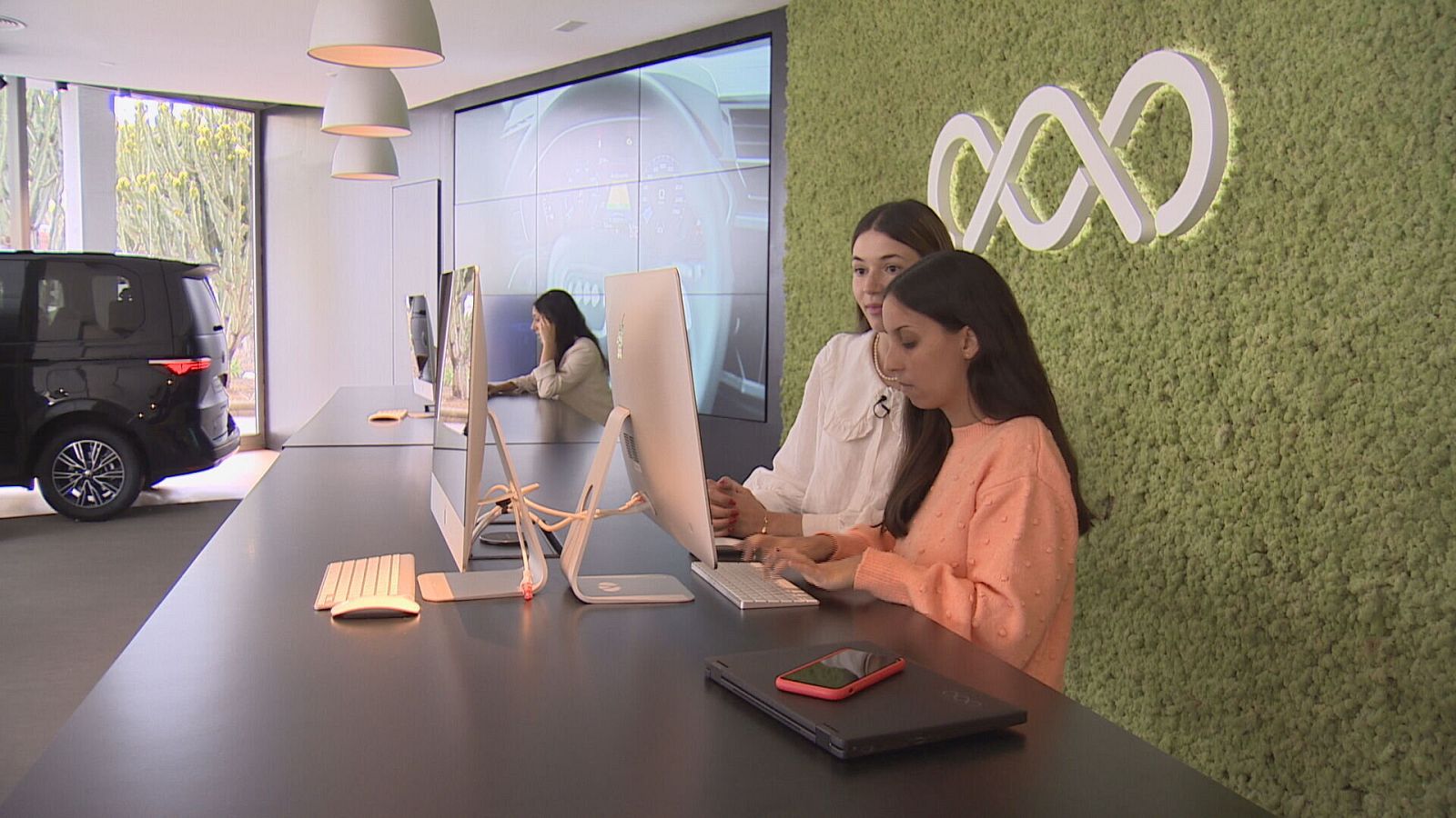 A uno de cada tres jóvenes le gustaría ser influencer - Telecanarias | Ver