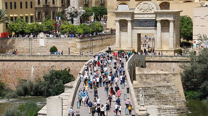 Telediario 1 - El puente de mayo registra más ocupación y precios más altos que en 2019