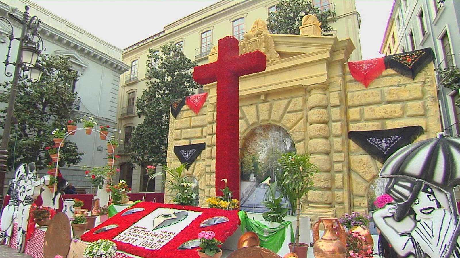 Granada celebra su Día de la Cruz - Ver ahora