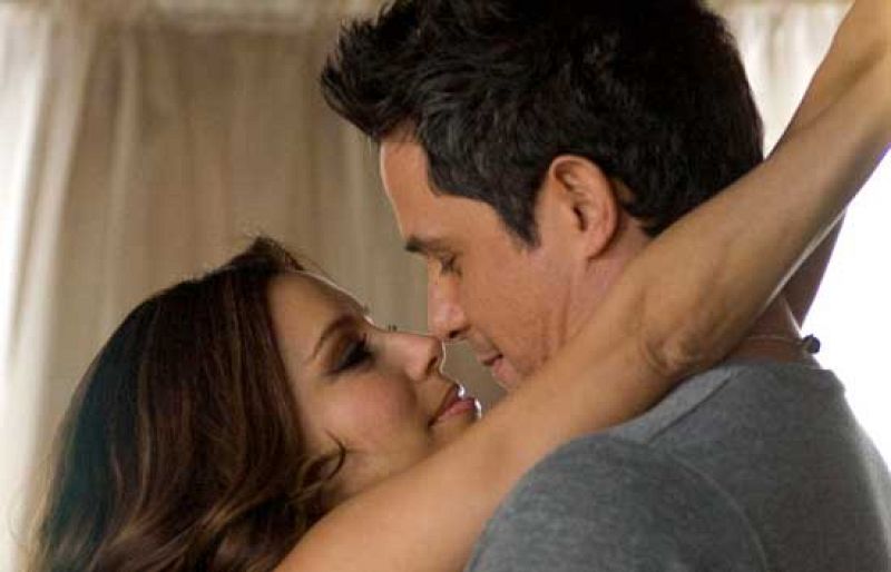 Alejandro Sanz y Eva Longoria: videoclip de "Desde cuándo"