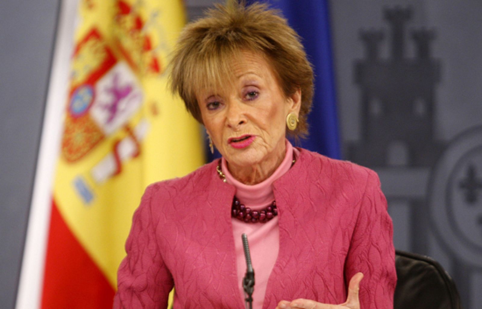 A las críticas del PP ha contestado la vicepresidenta primera del Gobierno | Ver