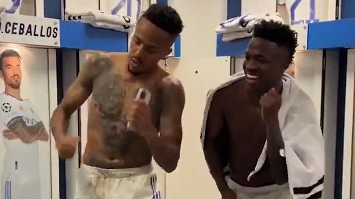 Telediario Matinal - La plantilla madridista celebra en el vestuario el pase a la final de la Champions