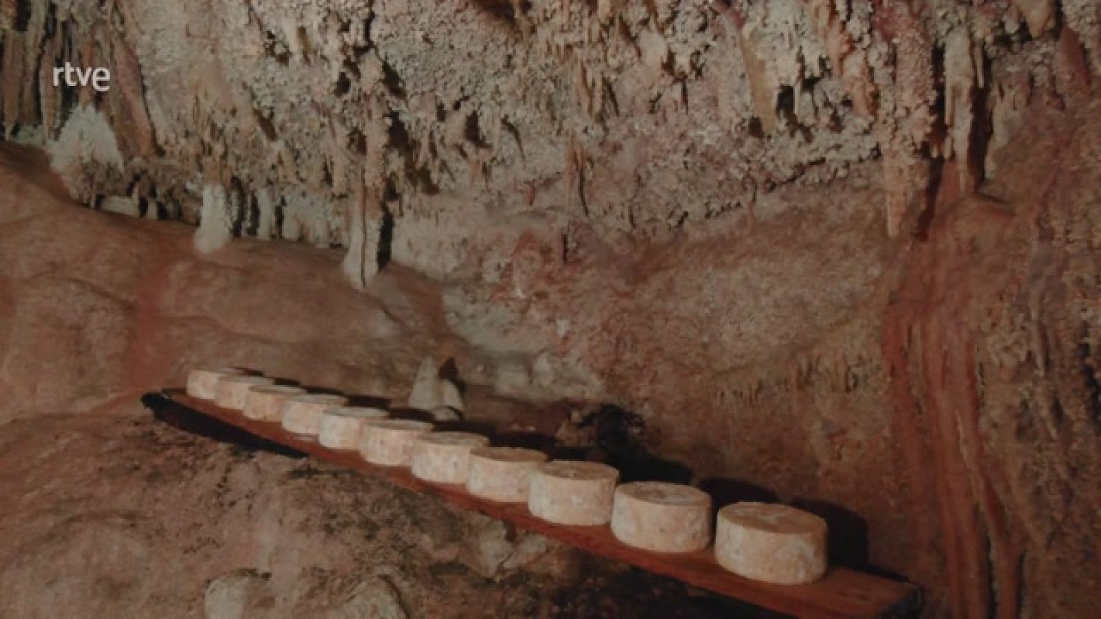Aquí la Tierra - Queso curado dentro de la cueva