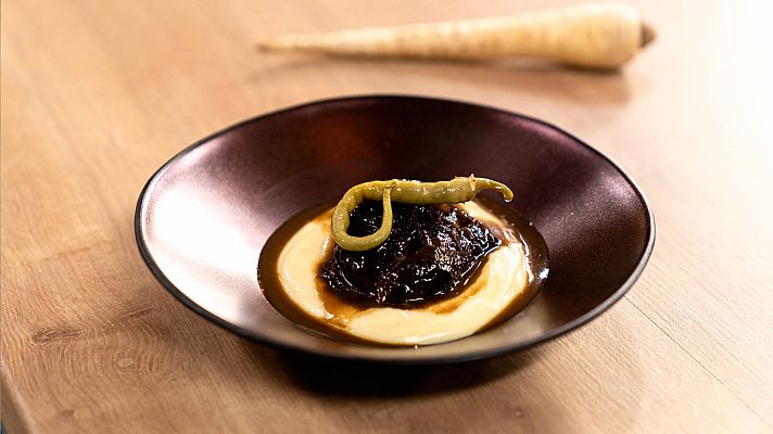 Menudos Torres - Receta de carrilleras guisadas con puré de chirivía