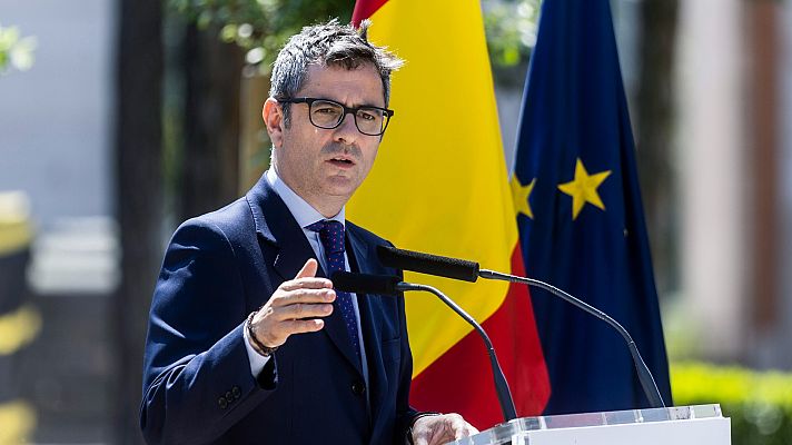 Telediario 1 - Bolaños rebaja la tensión con Robles y responsabiliza a "todo el Gobierno" en la seguridad de los móviles