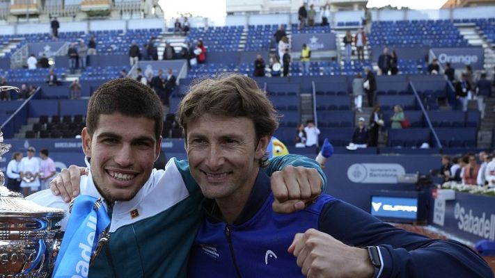 Telediario 1 - Juan Carlos Ferrero, sobre Alcaraz: "Lo pegamos al suelo para que se mantenga humilde"