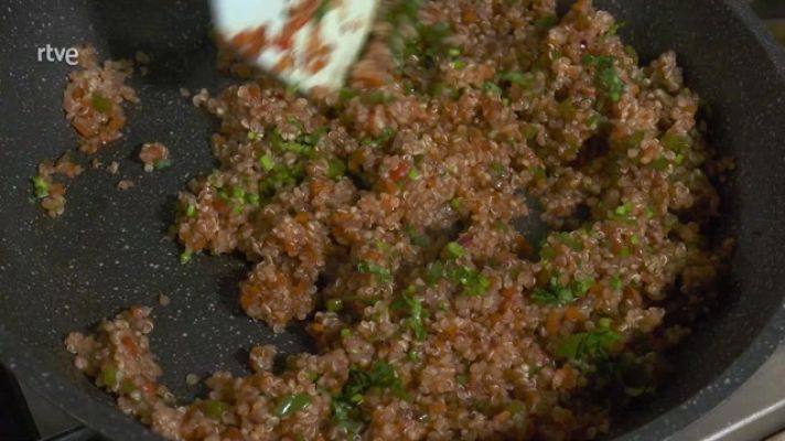 Aquí la Tierra - Versión de chaufa peruana con quinoa