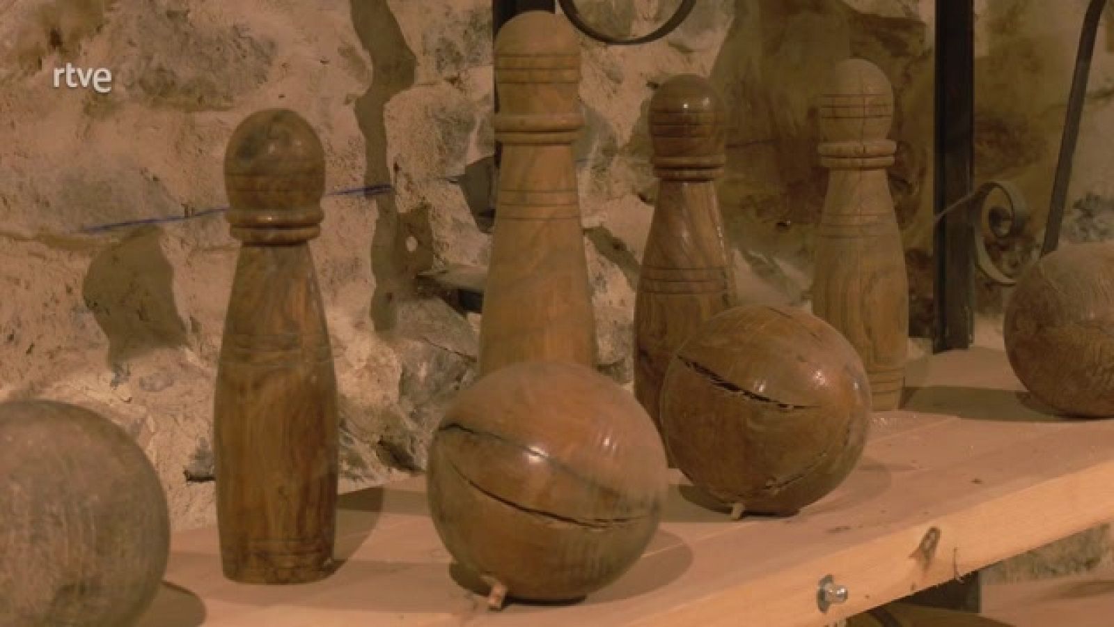 Aquí la Tierra - Los bolos: un deporte muy rural y artesano