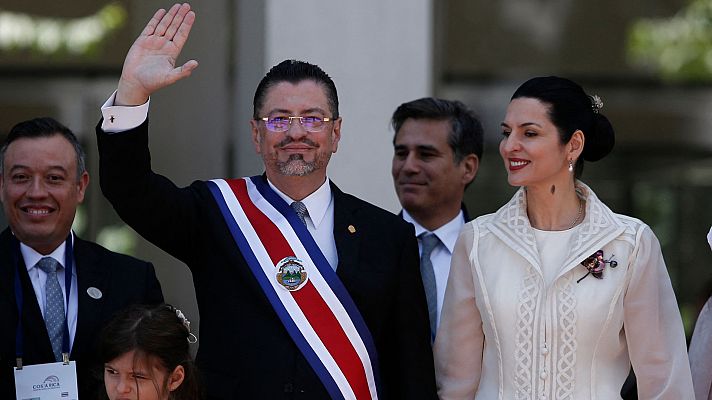 Telediario Fin de Semana - El economista Rodrigo Chaves se convierte en el presidente de Costa Rica