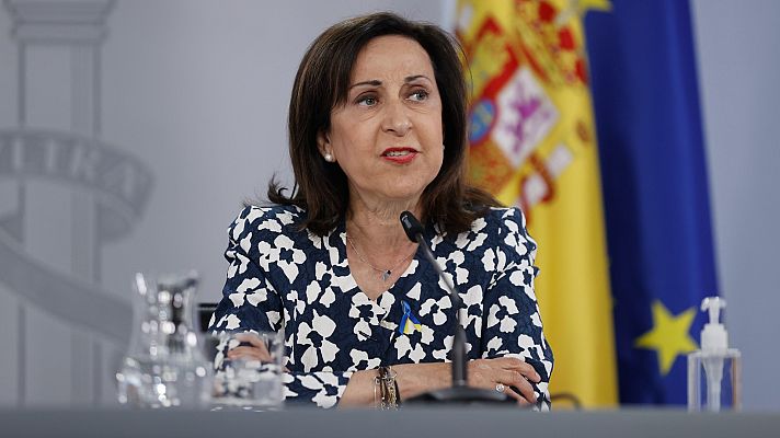 Informativo 24h - Robles cree "necesario" dotar de medios y "reforzar" el CNI