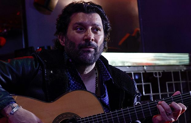 Telediario 2 - Josemi Carmona presenta 'Vida', donde invita al recogimiento y el disfrute de la música sin artificios