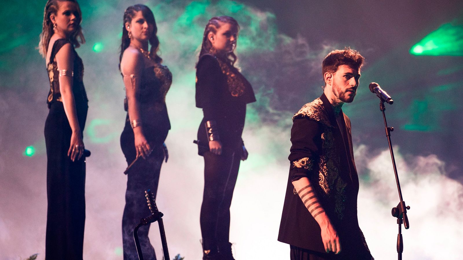 Eurovisión 2022 - Francia: Alvan & Ahez canta "Fulenn" en la semifinal 1