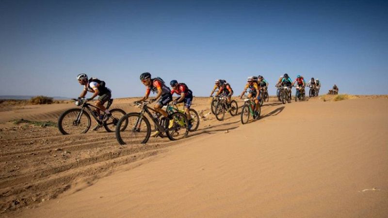 Muere el español Ernesto Escolano en la Titan Desert | Ver